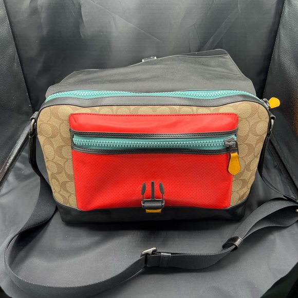 Coach Terrain Bike Bag in signature canvas - Picture 12 of 12